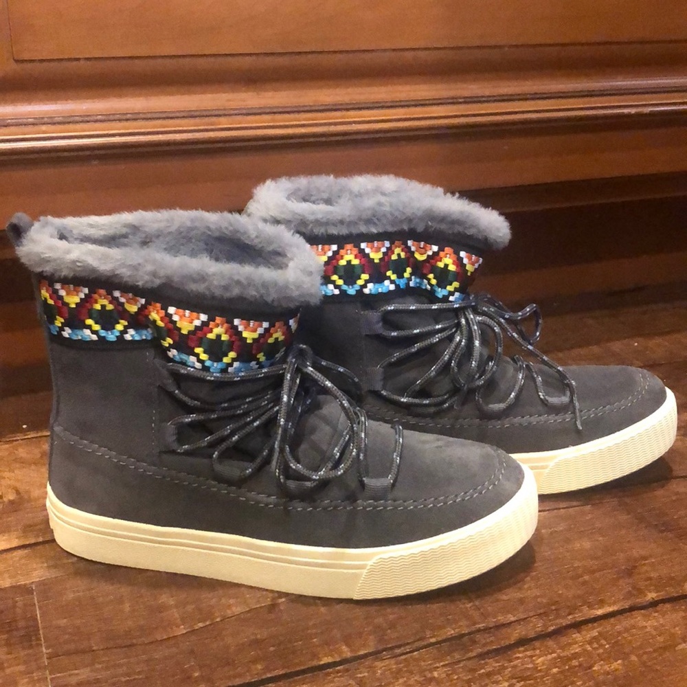 Toms Lace Up Boot